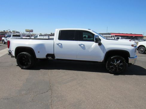 Used 2020 Chevrolet Silverado 3500 LTZ w/ LTZ Plus Package AWD/4WD image 5