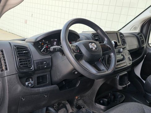 Used 2023 RAM ProMaster 2500 FWD image 14
