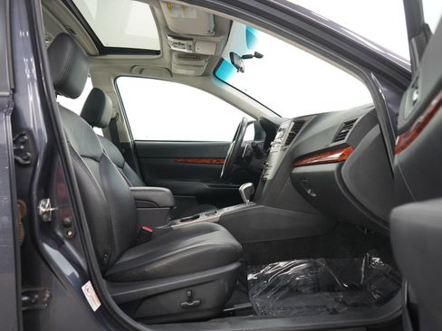 Used 2011 Subaru Legacy 2.5i Limited AWD/4WD image 11