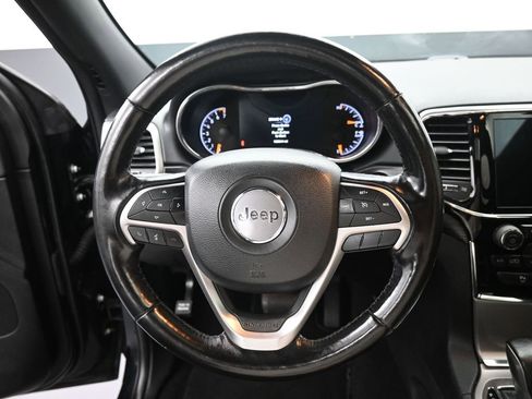 Used 2021 Jeep Grand Cherokee Laredo X AWD/4WD image 24