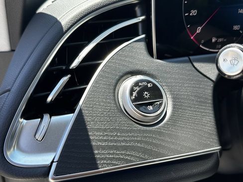 Certified 2025 Mercedes-Benz E 350 Sedan w/ Winter Package image 35