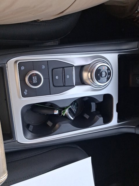Used 2020 Ford Explorer XLT AWD/4WD image 20