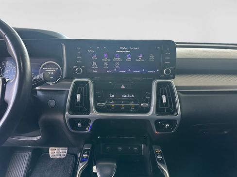 Used 2022 Kia Sorento SX FWD image 19