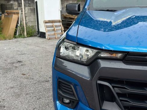 Used 2024 Chevrolet Colorado LT w/ LT Convenience Package RWD image 9