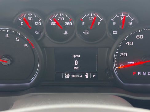 Used 2022 Chevrolet Silverado 1500 Custom image 17