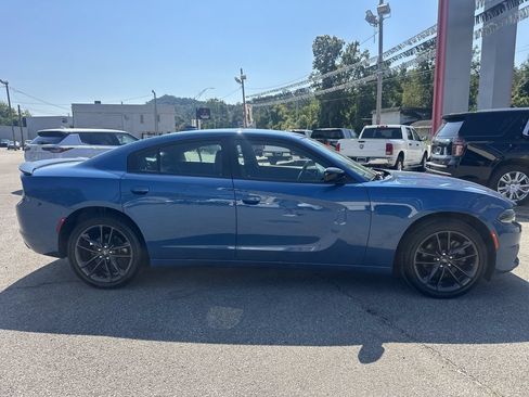 Used 2021 Dodge Charger SXT w/ Plus Group AWD/4WD image 3