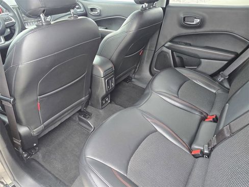 Used 2019 Jeep Compass Trailhawk image 13