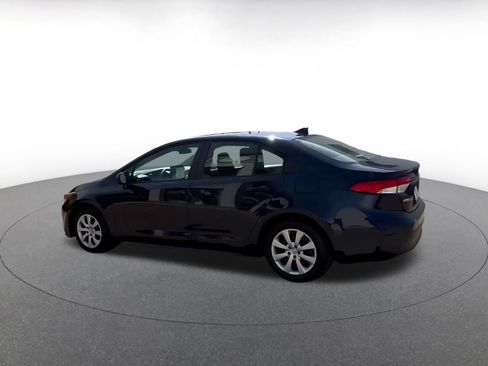 Used 2025 Toyota Corolla LE image 10