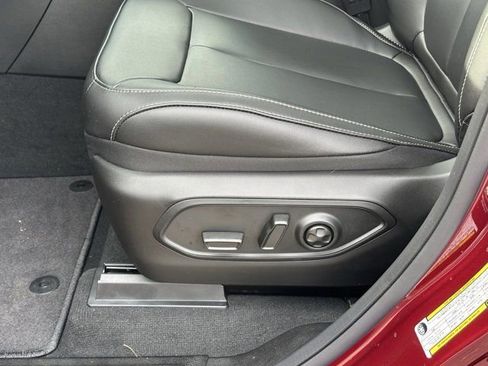 New 2025 Jeep Grand Cherokee Limited image 10