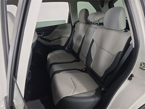Used 2021 Subaru Forester Premium image 18