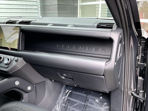 Certified 2024 Land Rover Defender 110 Carpathian Edition AWD/4WD image 16