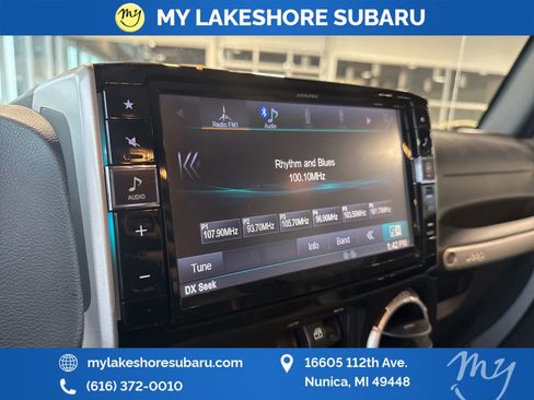 Used 2015 Jeep Wrangler Unlimited Sahara image 15