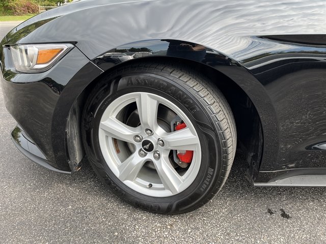 Used 2017 Ford Mustang Convertible RWD image 15