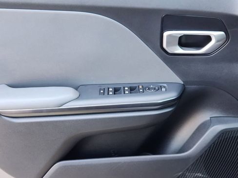 Certified 2025 Kia K4 FWD image 17