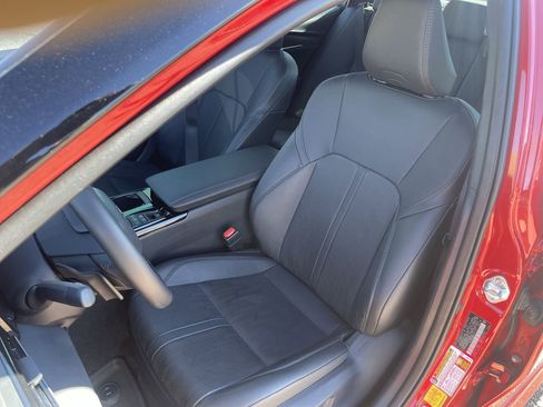 Used 2025 Toyota Camry XSE w/ Premium Package image 11