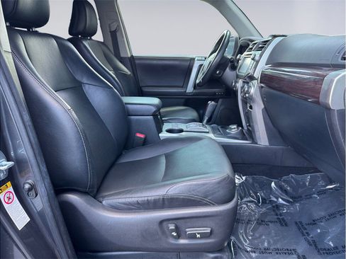 Used 2016 Toyota 4Runner Limited image 20