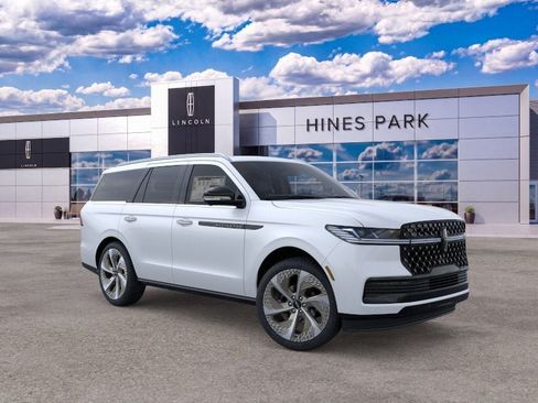 New 2026 Lincoln Navigator Black Label AWD/4WD image 7