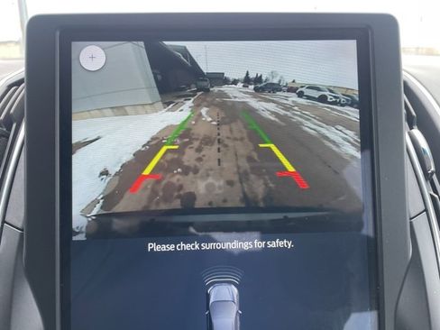 Used 2024 Ford Edge Titanium image 25