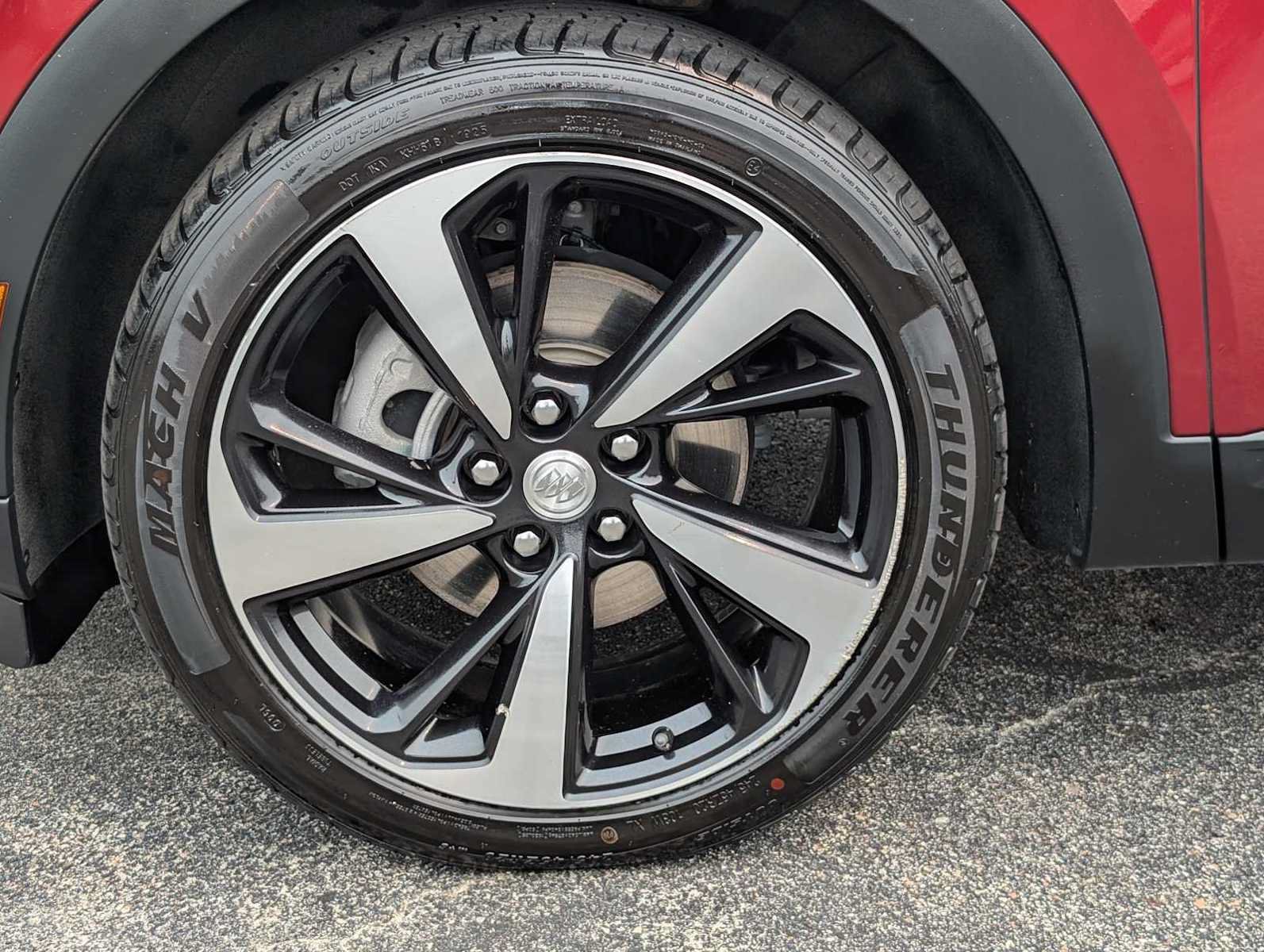 Certified 2021 Buick Envision Essence AWD/4WD image 3
