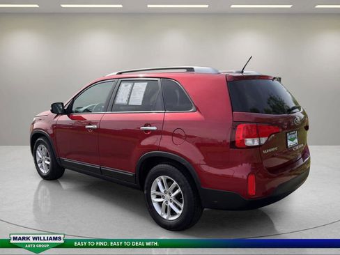 Used 2015 Kia Sorento LX FWD image 4