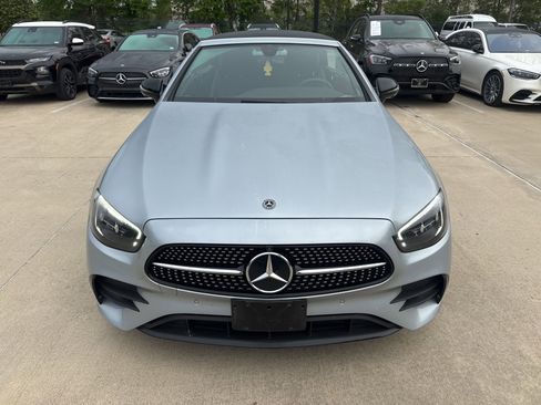 Used 2021 Mercedes-Benz E 450 Cabriolet image 2