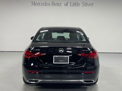 Used 2025 Mercedes-Benz C 300 4MATIC Sedan image 4