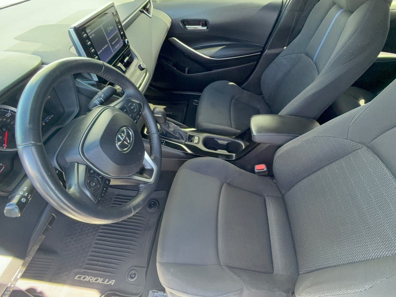 Used 2020 Toyota Corolla SE FWD image 5