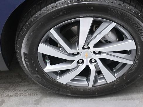 Used 2022 Chevrolet Equinox LT FWD image 30