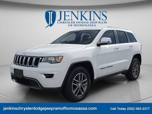 Used 2018 Jeep Grand Cherokee Limited AWD/4WD image 11