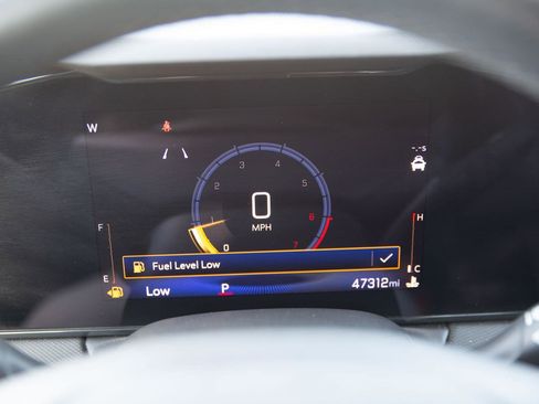 Used 2024 Chevrolet TrailBlazer LT w/ Convenience Package FWD image 12