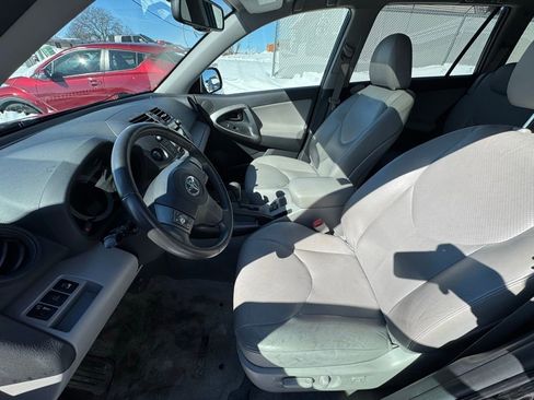 Used 2010 Toyota RAV4 Limited image 12