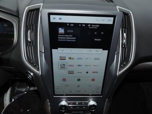 Used 2024 Ford Edge SEL w/ Convenience Package image 23