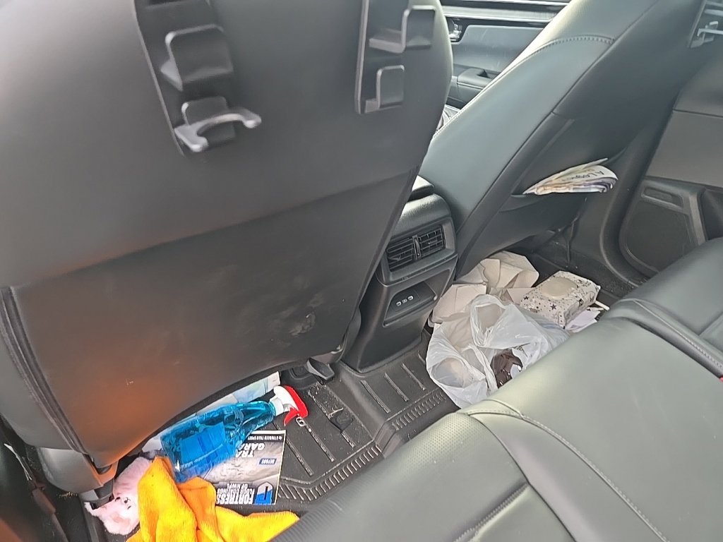 Used 2025 Honda CR-V EX-L image 9
