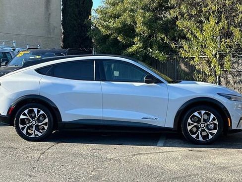 Used 2023 Ford Mustang Mach-E Premium image 7