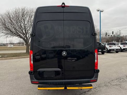 Used 2020 Mercedes-Benz Sprinter 3500 image 7