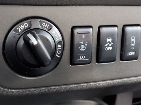 Used 2017 Nissan Frontier PRO-4X w/ Pro-4x Luxury Package image 25