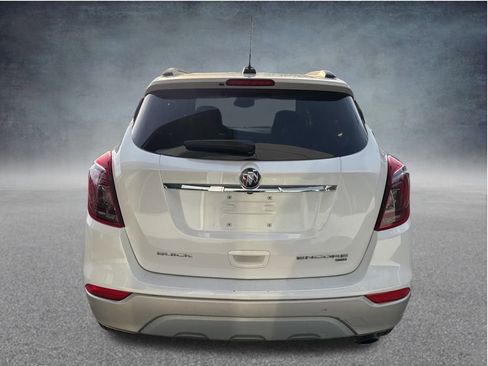 Used 2018 Buick Encore Essence w/ Experience Buick Package image 4