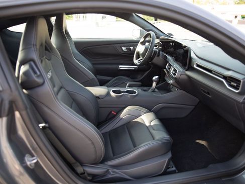 Used 2025 Ford Mustang GT Premium w/ GT Performance Package RWD image 24