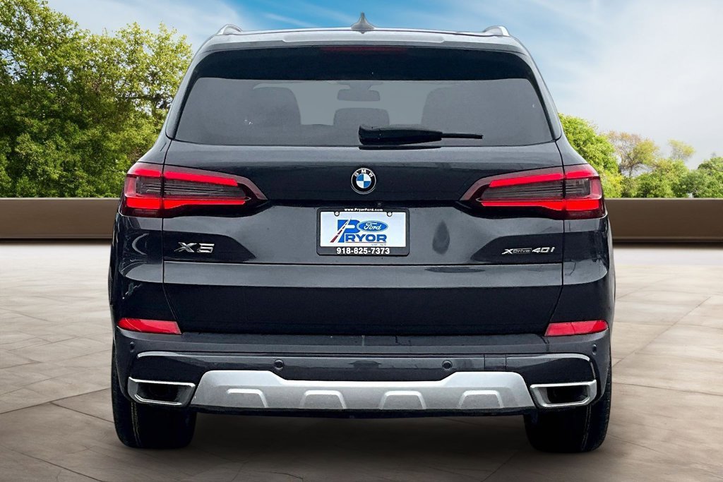 Used 2023 BMW X5 xDrive40i w/ Premium Package AWD/4WD image 4