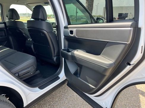 New 2026 Hyundai Santa Fe SEL FWD image 19
