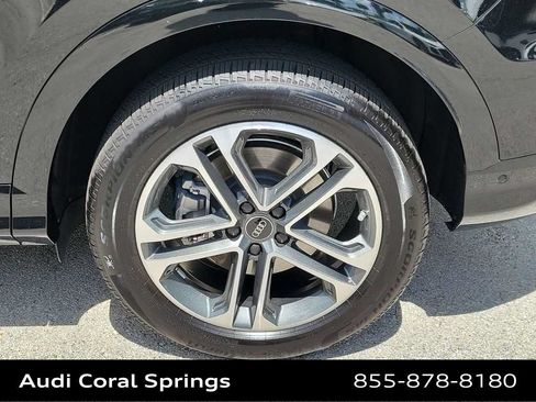 Certified 2025 Audi Q5 Premium w/ Convenience Package AWD/4WD image 16
