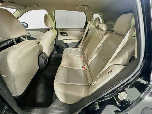 Used 2023 Nissan Rogue SV FWD image 29