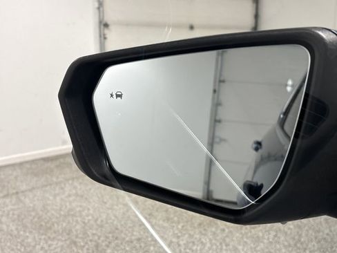 Used 2020 Chevrolet Equinox LT image 54