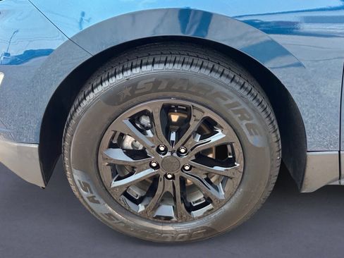Used 2020 Chevrolet Equinox LT w/ LPO, Cargo Package FWD image 9