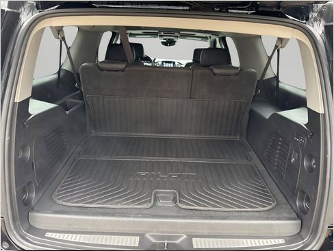 Used 2020 Chevrolet Suburban Premier image 14