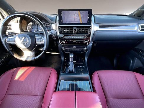 Used 2023 Lexus GX 460 Premium w/ Premium Package image 15