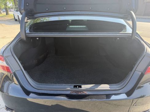 Used 2018 Toyota Camry XSE FWD image 19