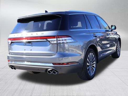 Used 2022 Lincoln Aviator AWD w/ Premium Package image 7
