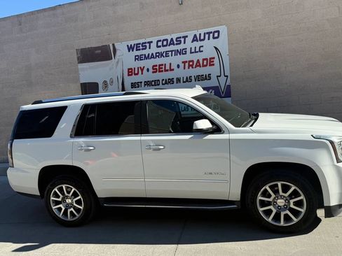 Used 2017 GMC Yukon Denali RWD image 2