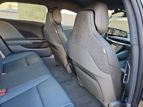 Used 2024 Lucid Air Touring AWD/4WD image 16